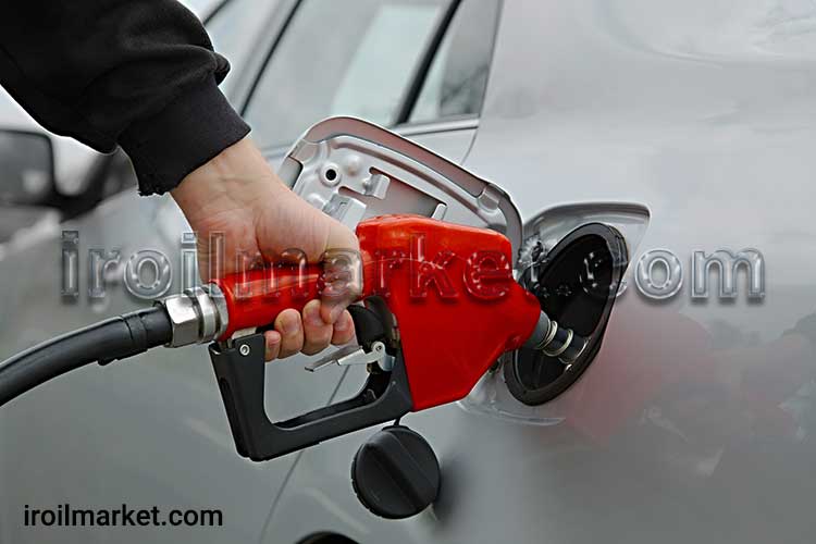کاهش قیمت بنزین در آمریکا